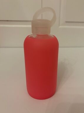 BKR Water Bottle Hot Pink Fuchsia Glass & Silicone 18 Oz. OS